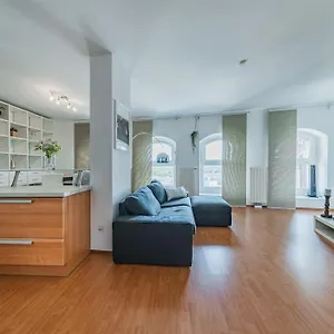  Apartment Spektakulaeres ✩ 7. Stock ✩ Kostenlose Parkgarage